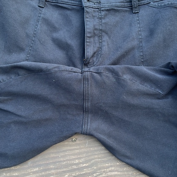 Torrid Feel the Fit Cropped Pants - Picture 11 of 14